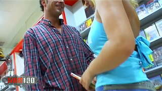 Young Kakaho spanish tamaiti Sonia Manrique with big tits tūturu fucked pakeke i roto i te kaihe i te ataata, karapu