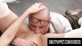 SmutPuppet-ダイニングにティーンの商品Comp