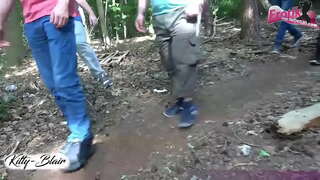 Njemačka cum na otvorenom gay jebu u grupnom seksu