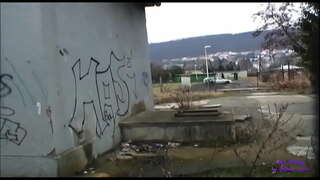 Η κοπέλα είναι πολύ καυλιάρης και θέλει να το κάνουμε αμέσως, ακόμη και στο δρόμο